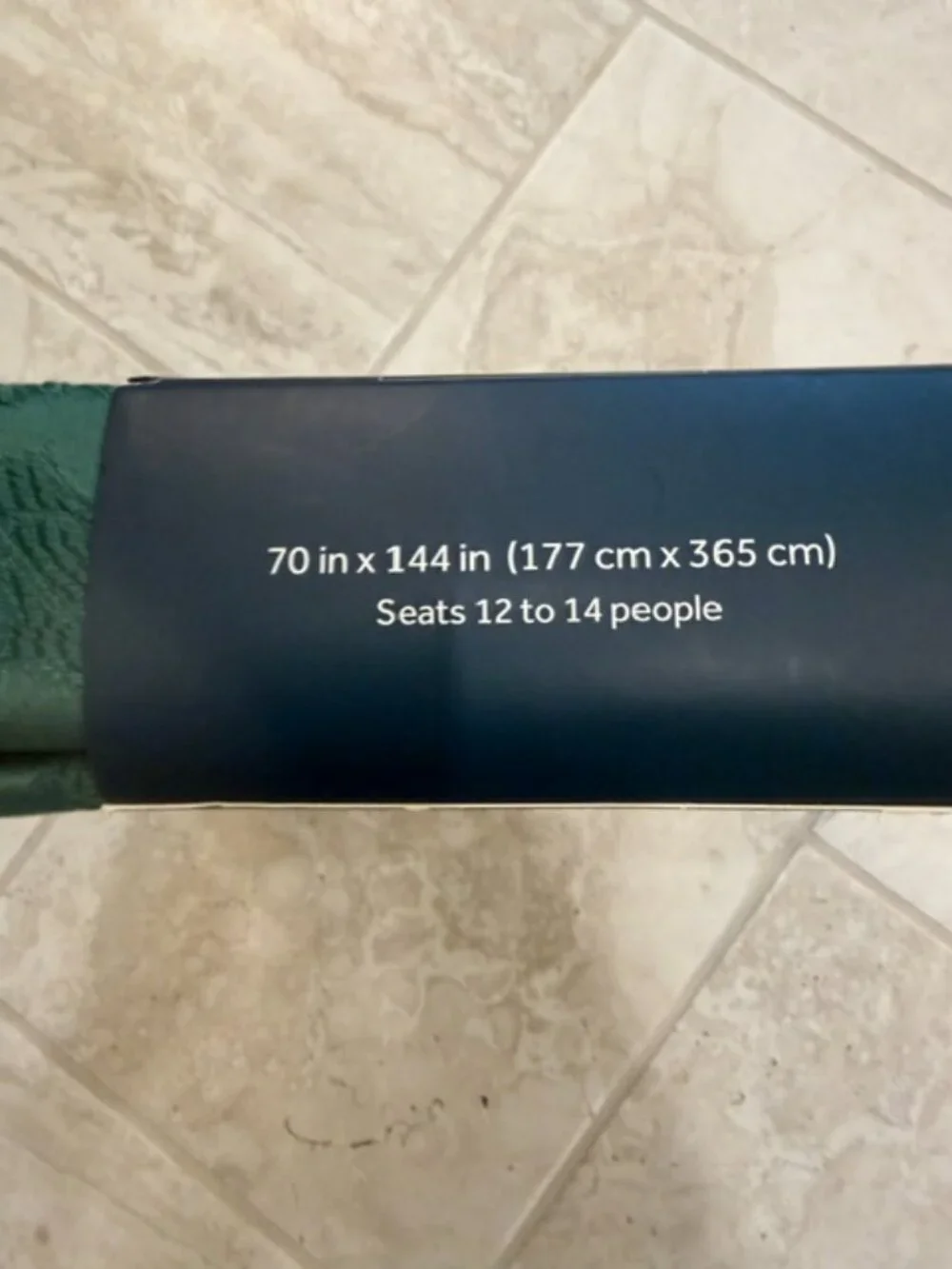 New Waterford Green Jacquard Holly Leaf Tablecloth 70 x 144